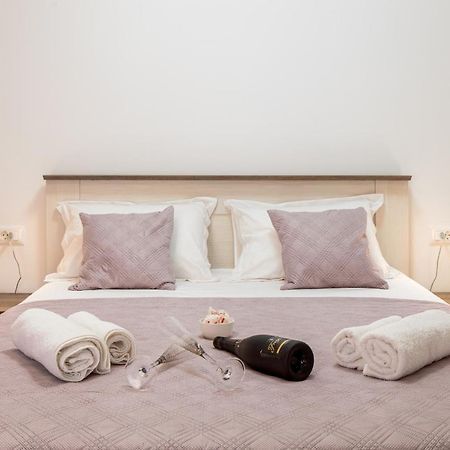 Apartment Navika Omis Ngoại thất bức ảnh