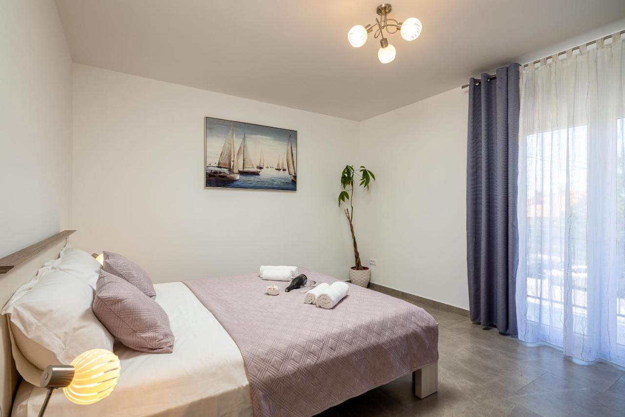 Apartment Navika Omis Ngoại thất bức ảnh
